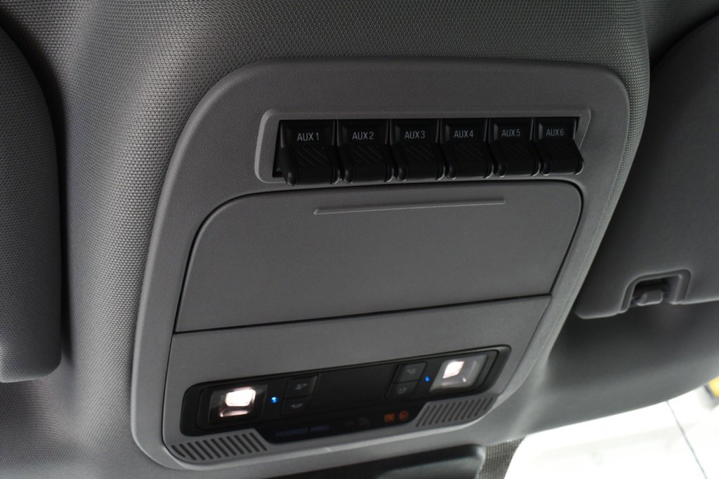 New 2026 Ford F550 4x4 Crew Cab w/ XLT Value Package image 33