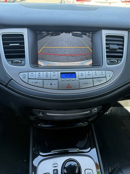 Used 2012 Hyundai Genesis 5.0 R-Spec RWD image 13