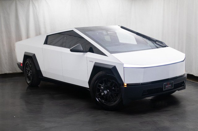 Used 2024 Tesla Cybertruck Cyberbeast AWD/4WD image 2