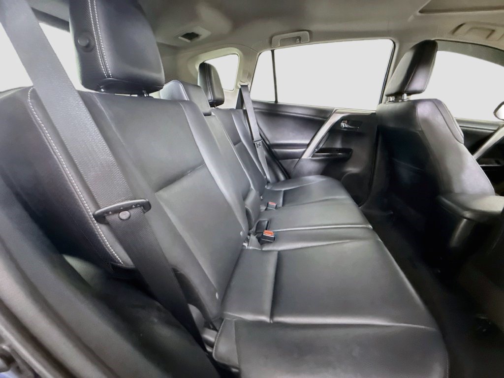 Used 2016 Toyota RAV4 Limited FWD image 26
