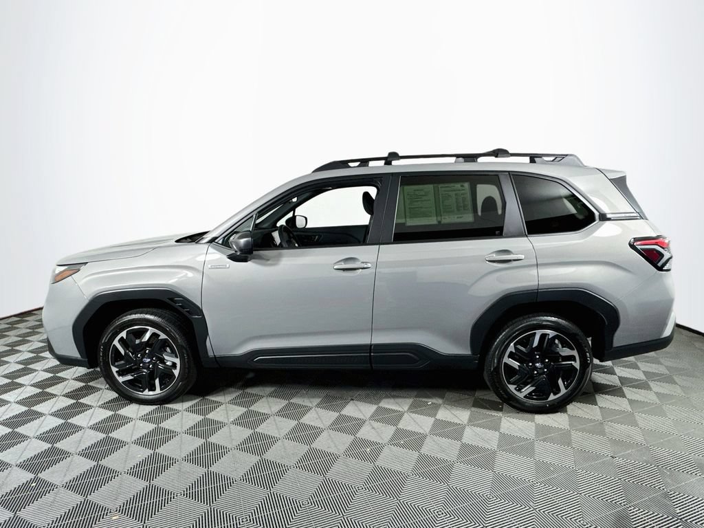 Used 2026 Subaru Forester Touring AWD/4WD image 4