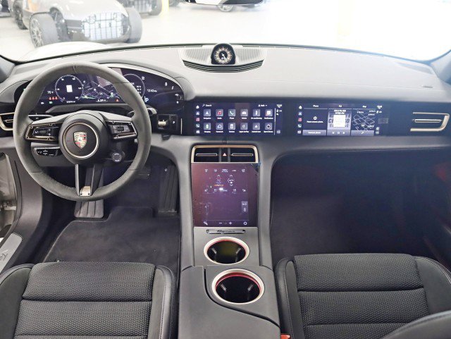 Used 2024 Porsche Taycan 4S image 14