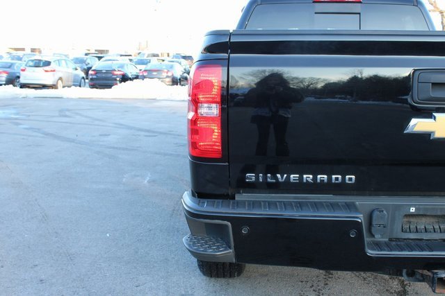 Used 2018 Chevrolet Silverado 1500 LT w/ All Star Edition image 42