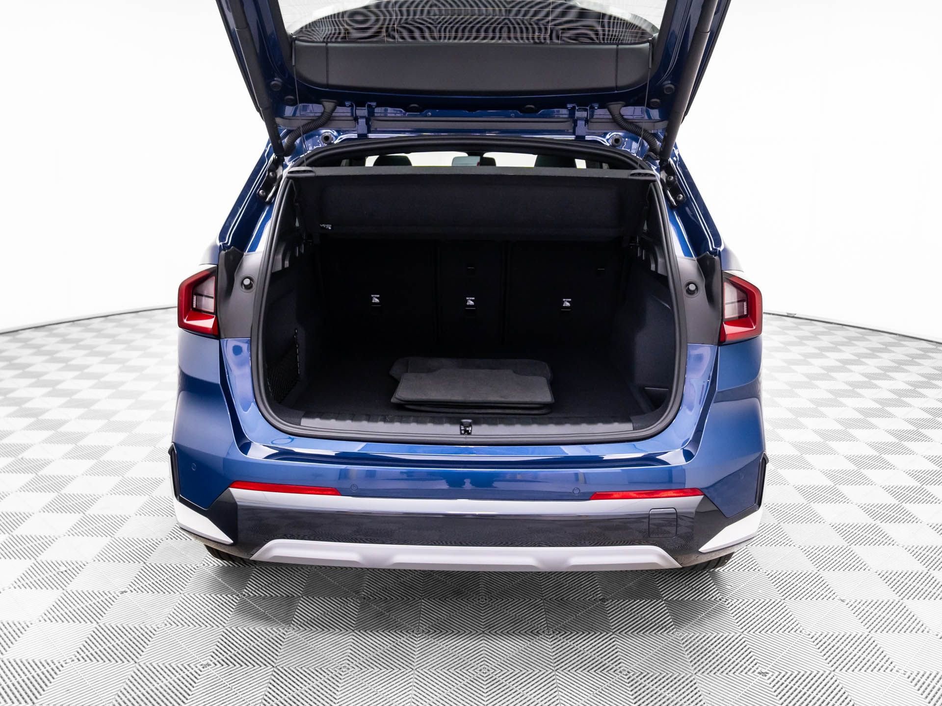 Certified 2025 BMW X1 xDrive28i image 32