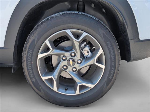 Used 2026 Chevrolet Trax LT FWD image 14