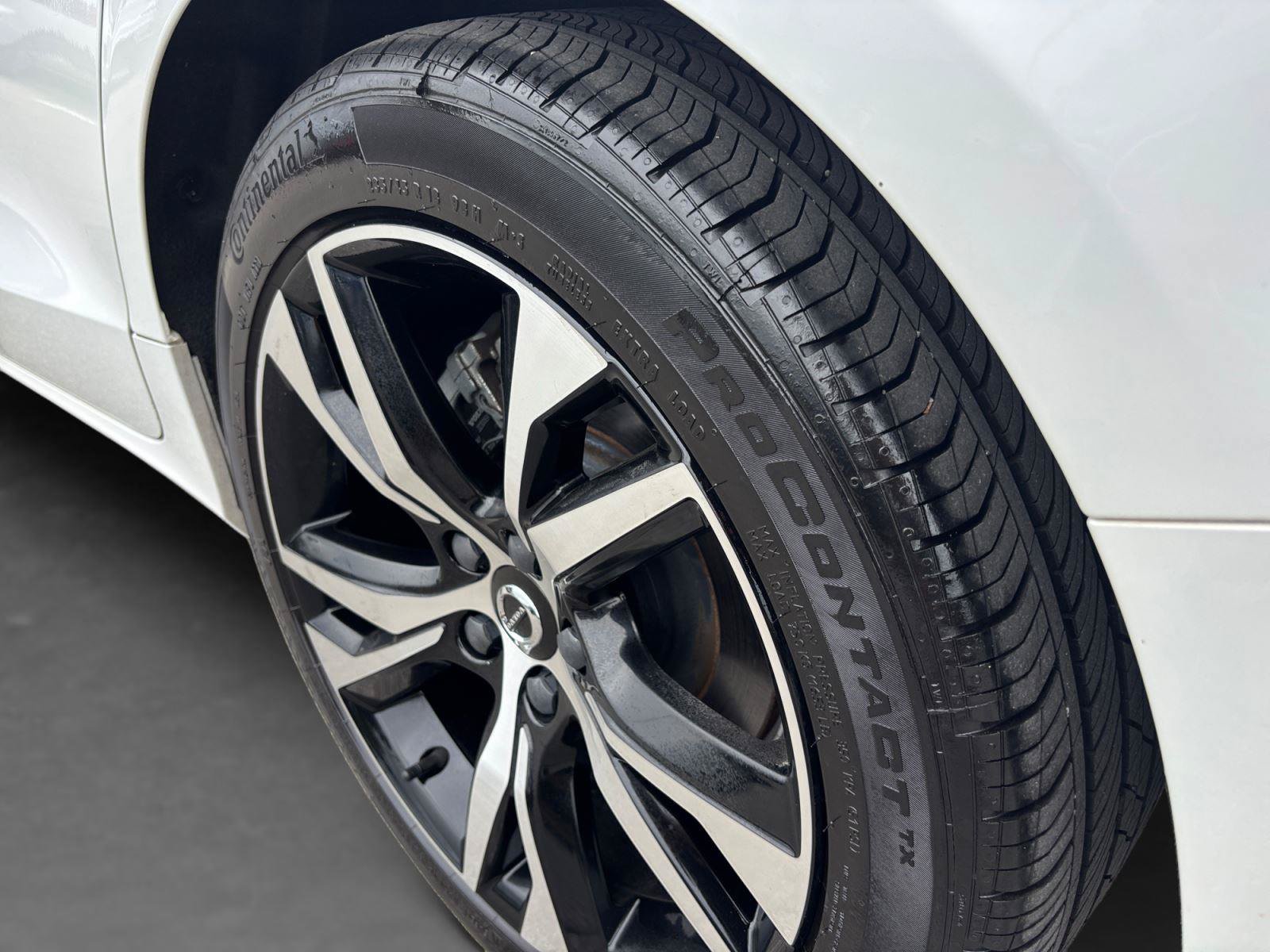 Used 2023 Volvo S60 B5 Plus AWD/4WD image 55