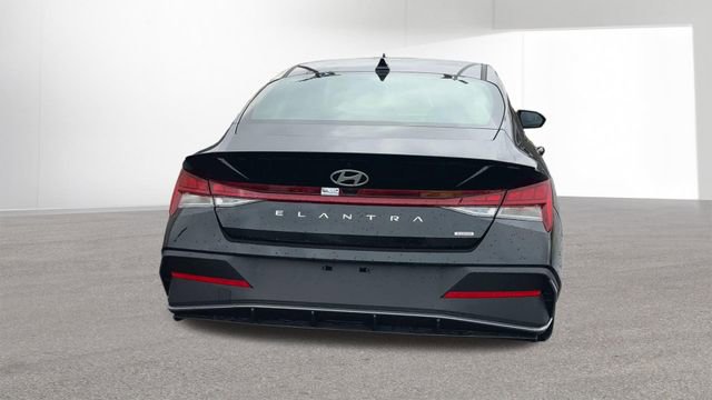 New 2026 Hyundai Elantra Sport image 8