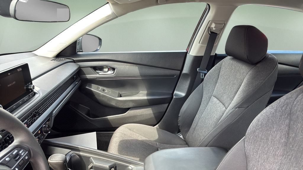 Used 2023 Honda Accord LX image 12