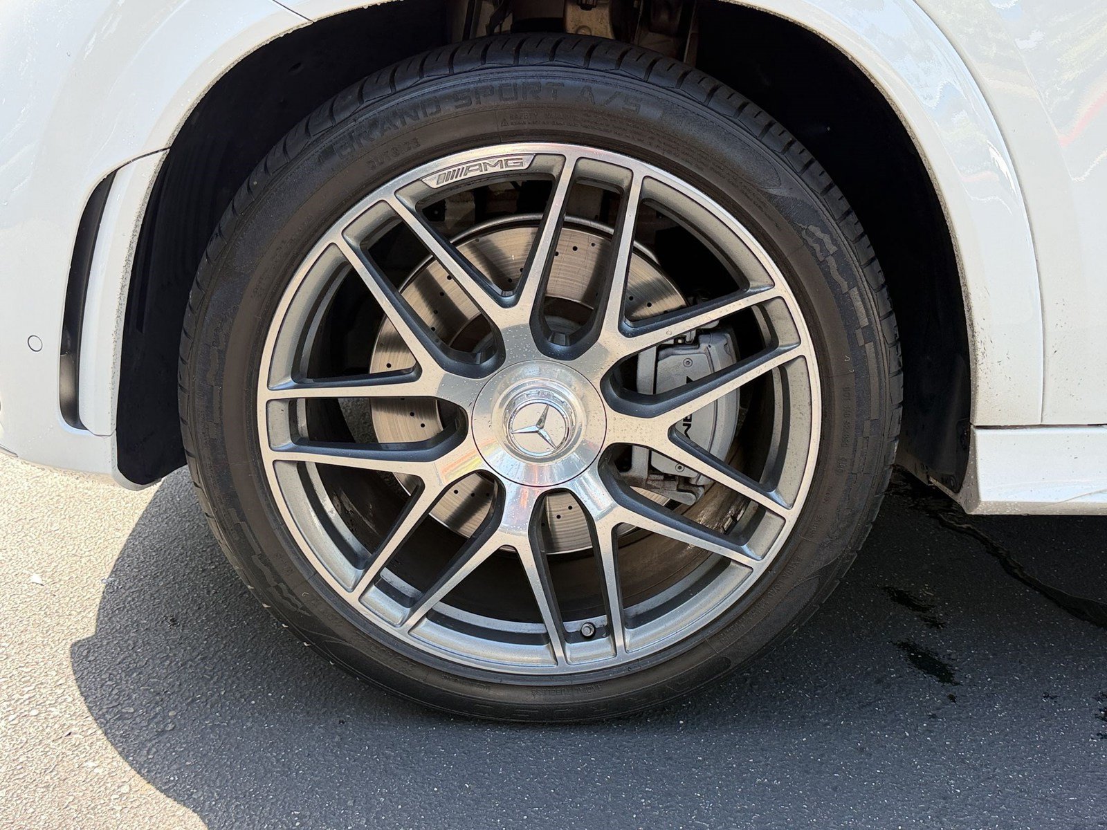 Used 2023 Mercedes-Benz GLE 53 AMG 4MATIC image 13