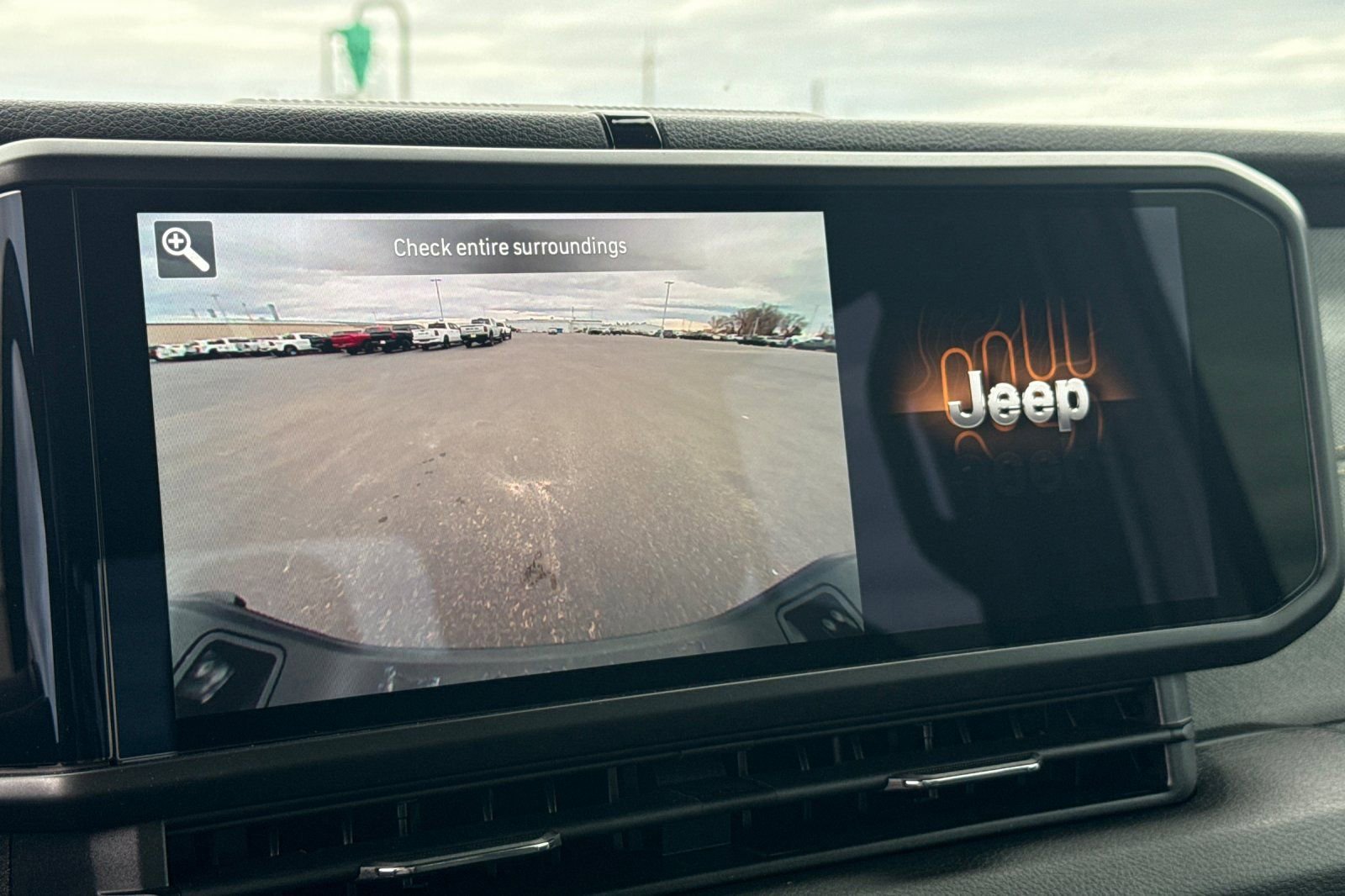 New 2026 Jeep Gladiator Sport AWD/4WD image 15