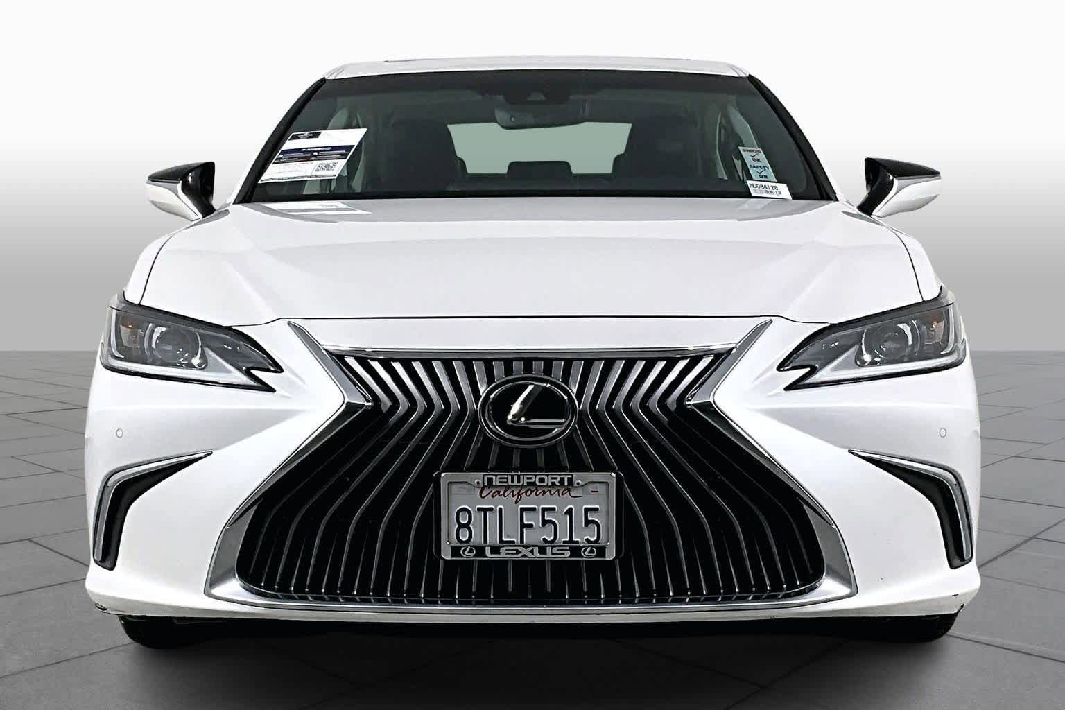 Used 2021 Lexus ES 350 w/ Premium Package FWD image 2