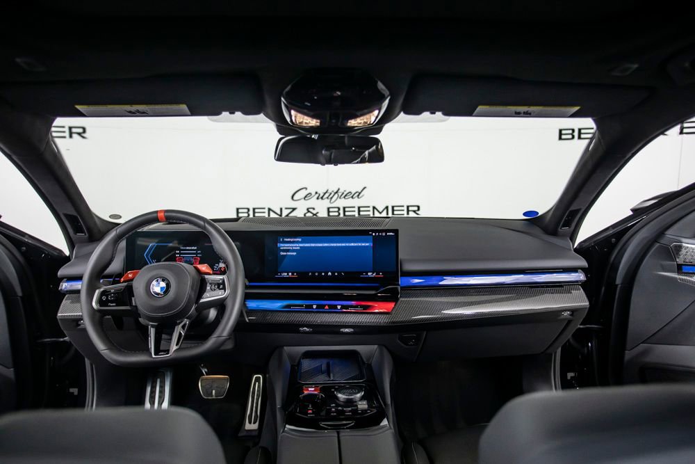 Used 2026 BMW M5 w/ Executive Package image 27