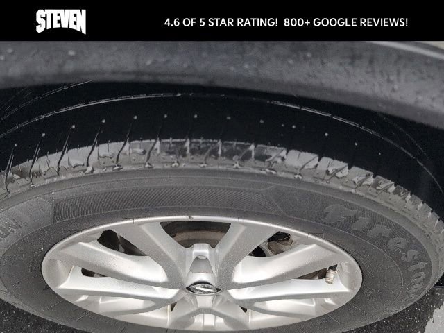 Used 2017 Nissan Rogue SV w/ Sun & Sound Touring Package image 11