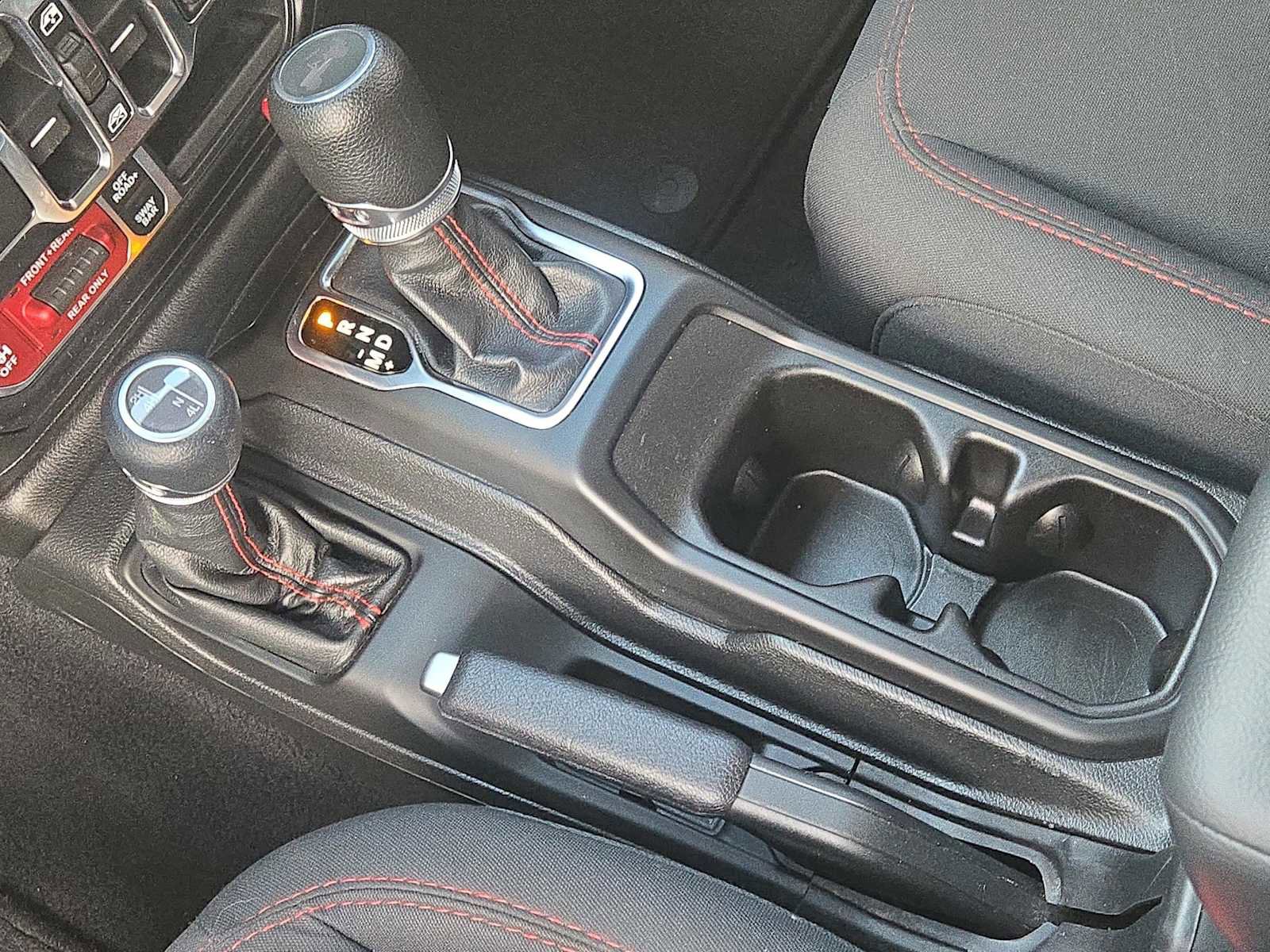 Used 2023 Jeep Wrangler Unlimited Rubicon image 31