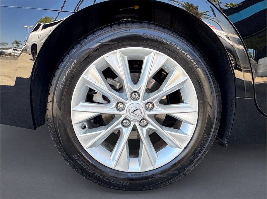 Used 2014 Lexus ES 300h w/ Luxury Package w/Bamboo Trim FWD image 8
