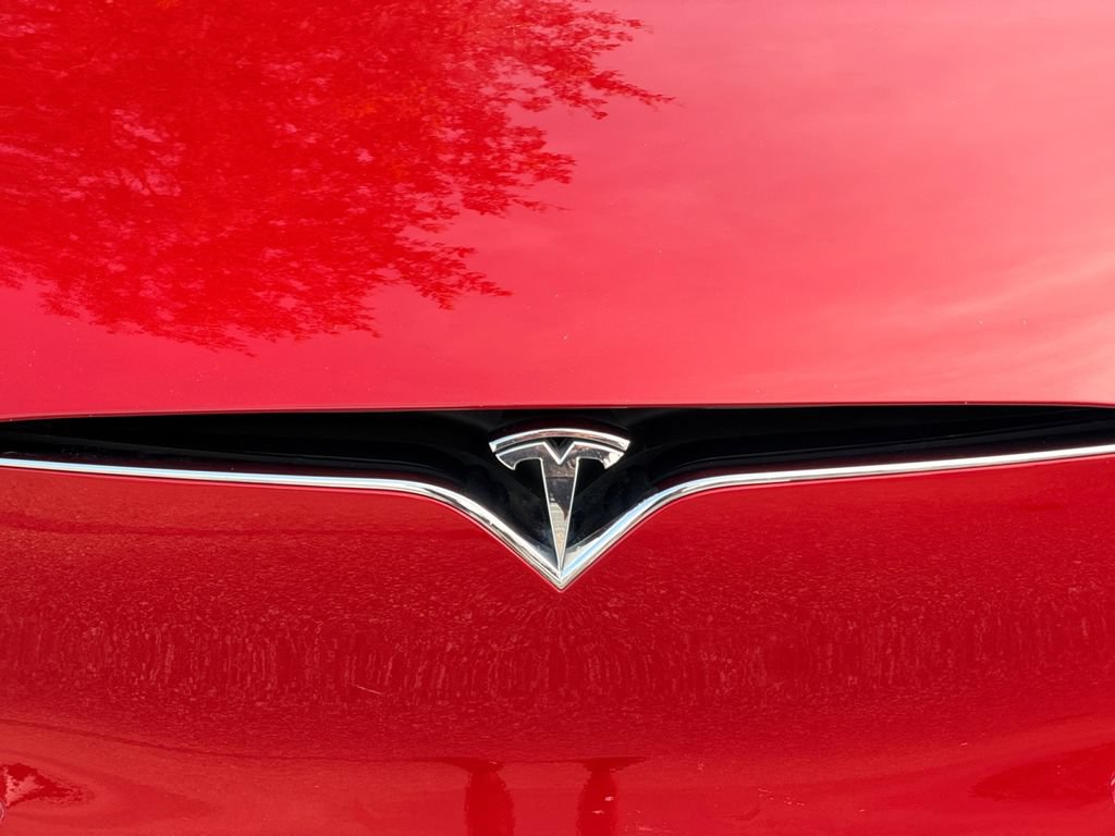Used 2018 Tesla Model S 75D AWD/4WD image 33