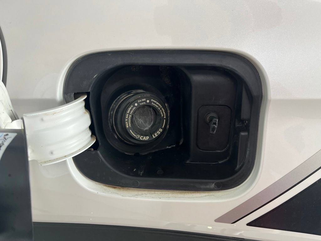 Used 2023 Honda Pilot Elite image 44