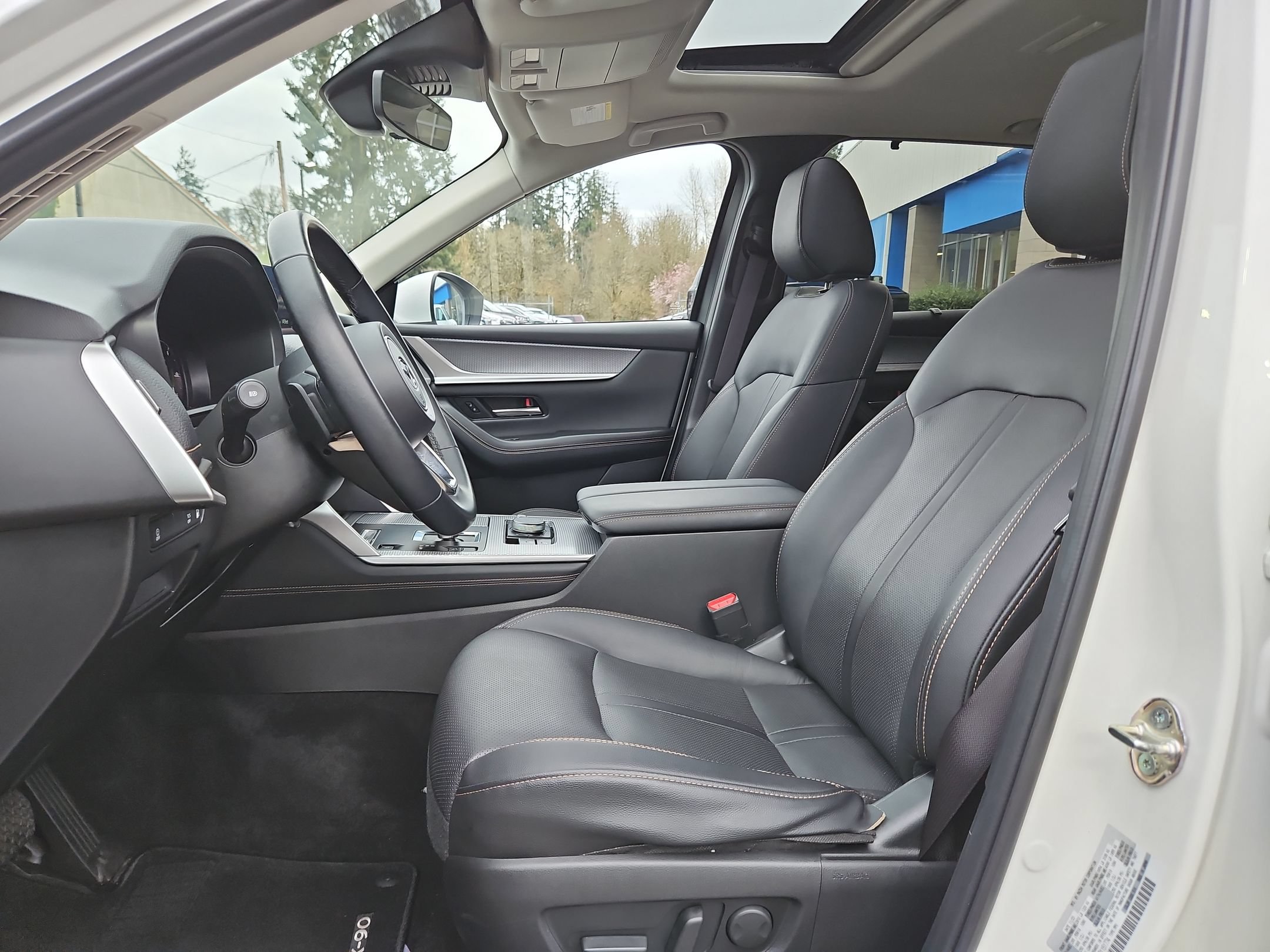 Used 2024 MAZDA CX-90 Plug-In Hybrid w/ Preferred AWD/4WD image 13