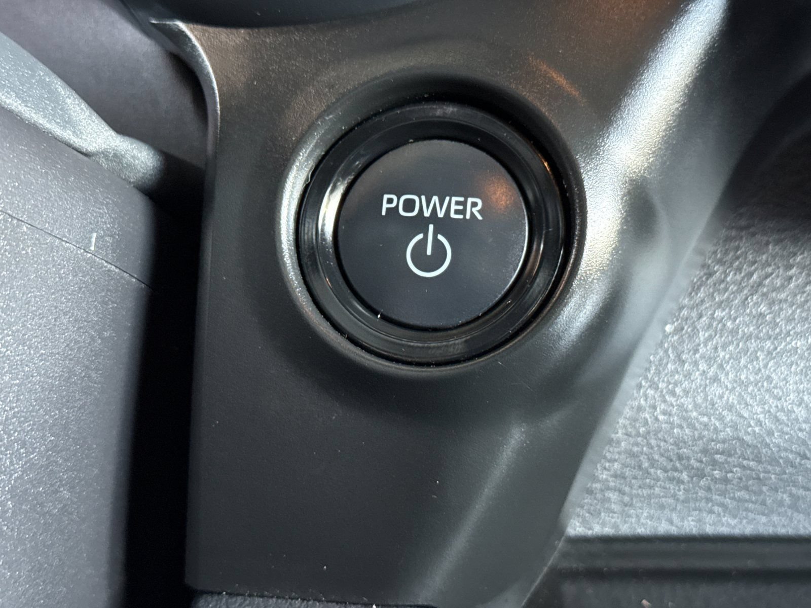 Used 2025 Toyota Sienna Platinum FWD image 23