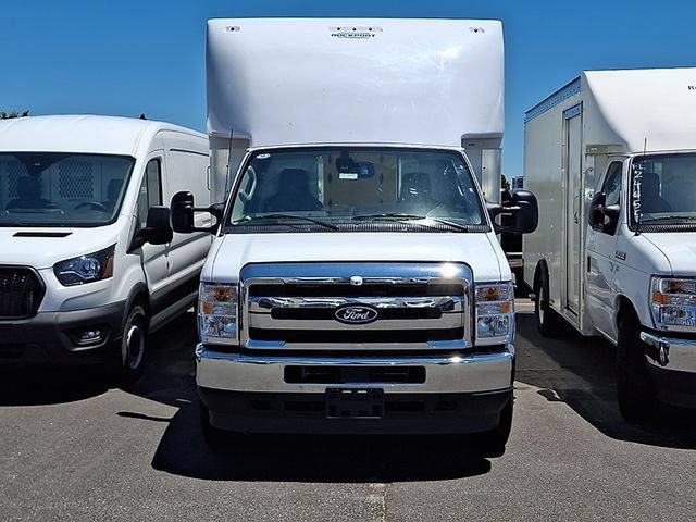 New 2027 Ford E-450 and Econoline 450 Super Duty w/ Power Equipment Group RWD image 2