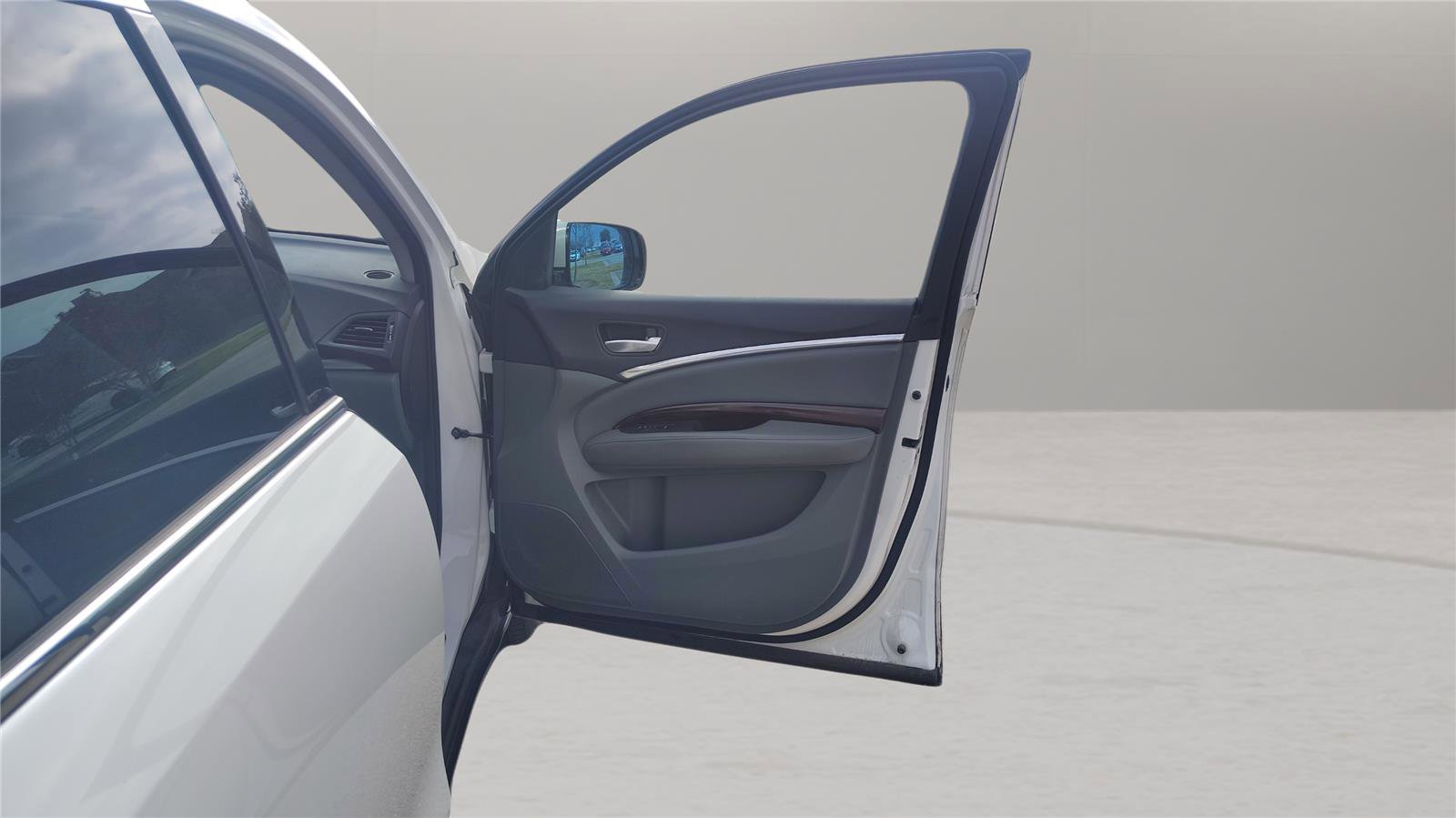 Used 2015 Acura MDX FWD w/ Technology Package image 16