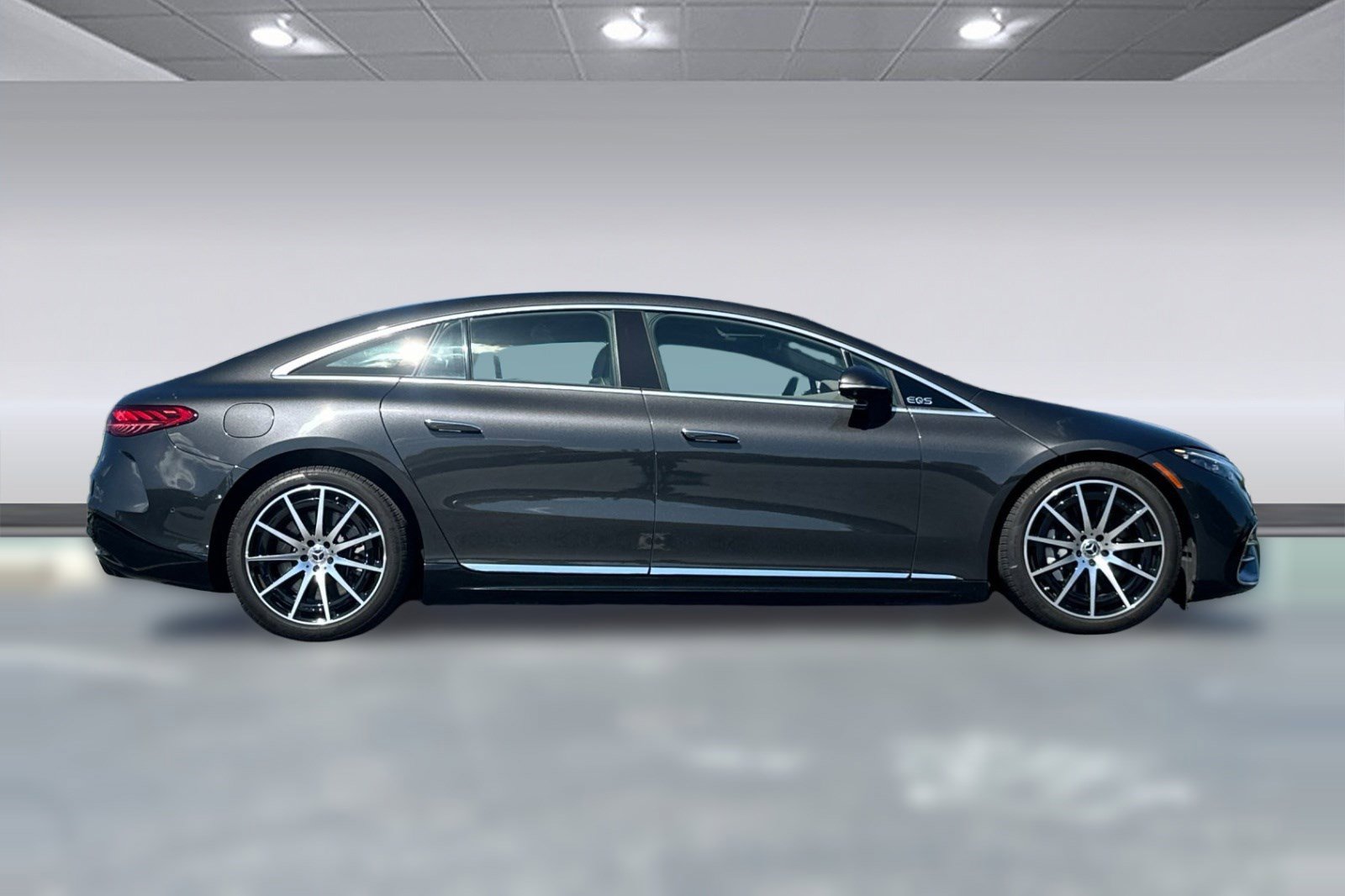 Used 2023 Mercedes-Benz EQS 580 4MATIC Sedan image 7