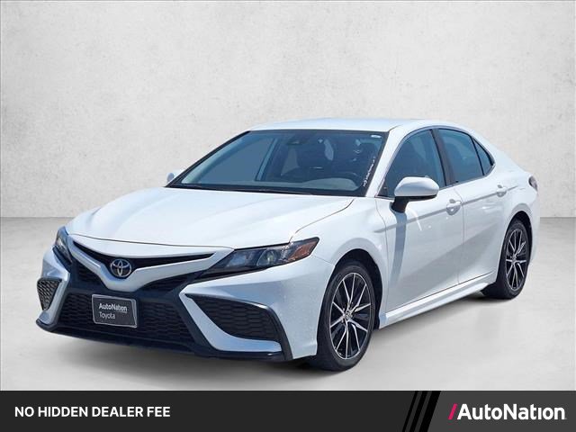 Used 2023 Toyota Camry SE FWD image 1