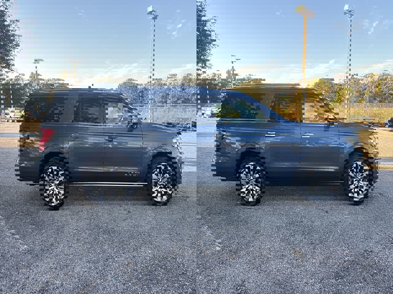 Certified 2020 Ford Expedition Max Platinum image 2