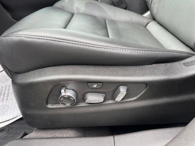Used 2024 Cadillac XT4 Premium Luxury AWD/4WD image 24