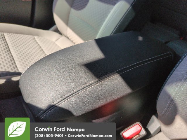 Used 2020 Ford Escape SE FWD image 18