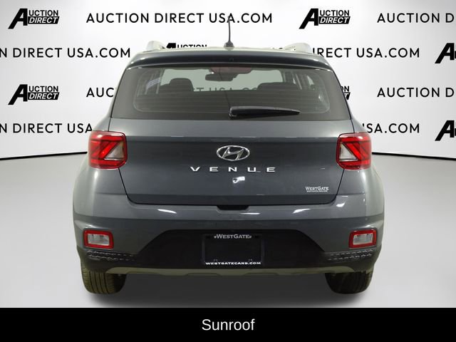 Used 2024 Hyundai Venue SEL image 6
