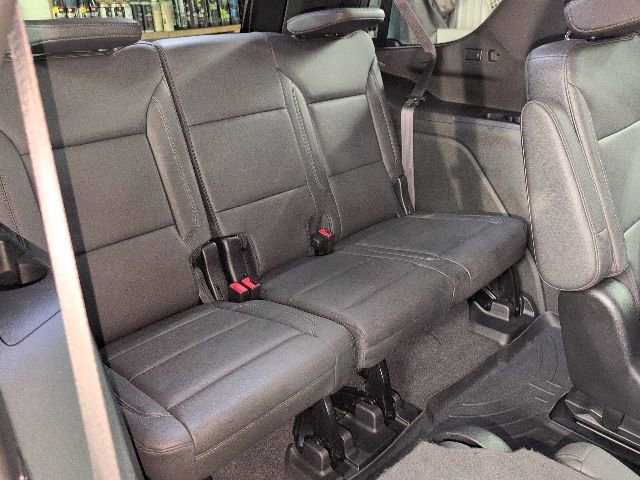 Used 2023 Chevrolet Tahoe Z71 w/ Luxury Package image 26