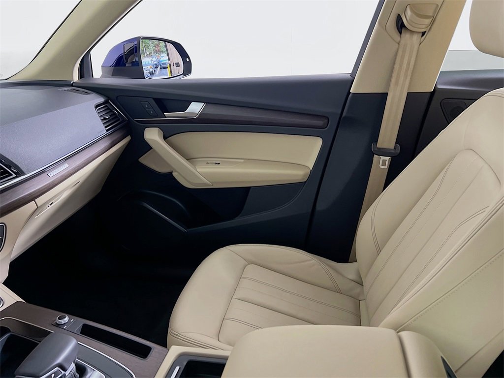 Used 2022 Audi Q5 2.0T Premium w/ Convenience Package image 23