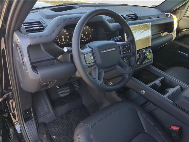 New 2026 Land Rover Defender 110 X-Dynamic SE AWD/4WD image 3