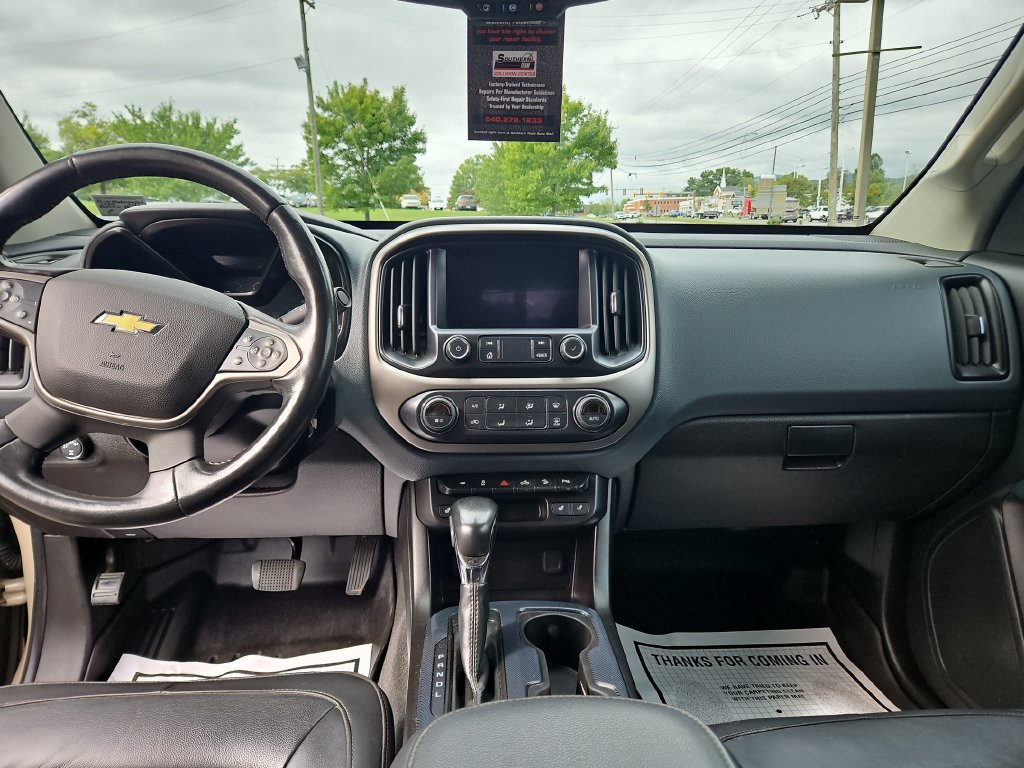 Used 2022 Chevrolet Colorado Z71 AWD/4WD image 18