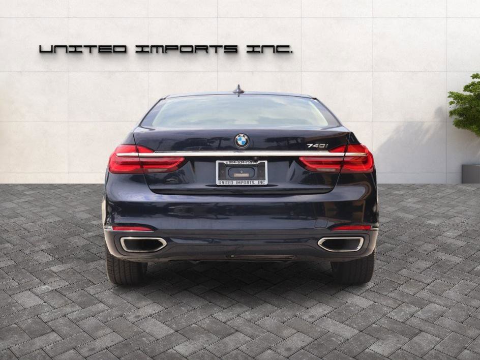 Used 2017 BMW 740i RWD image 4