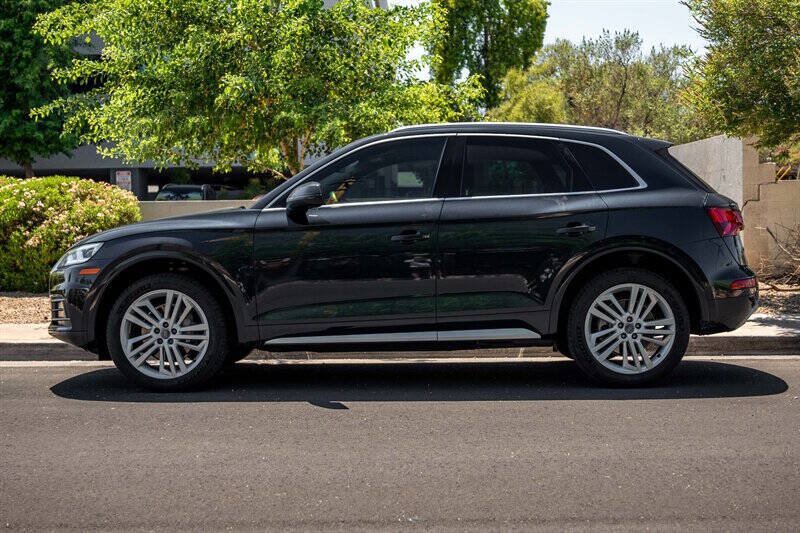Used 2018 Audi Q5 2.0T Premium Plus w/ Premium Plus Package AWD/4WD image 2