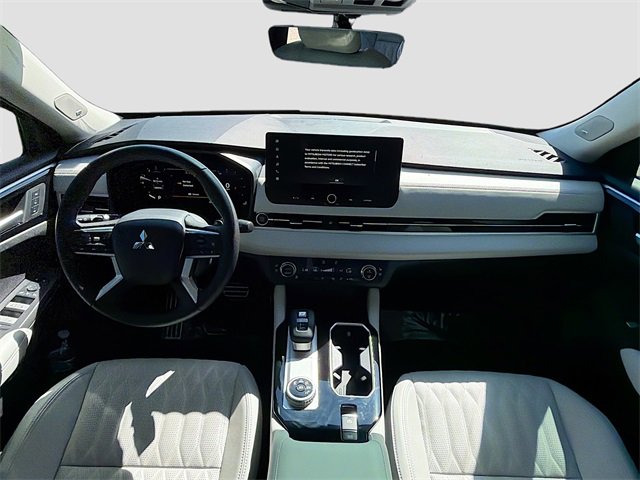 Used 2025 Mitsubishi Outlander SEL image 17