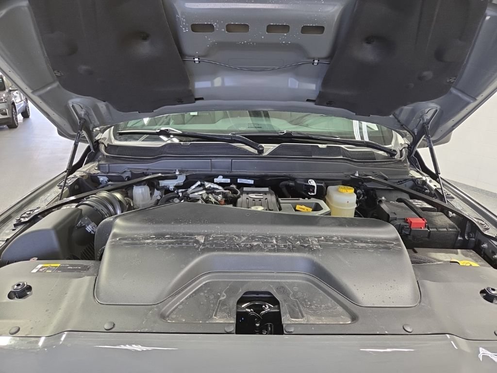 New 2026 RAM 2500 Laramie w/ Night Edition AWD/4WD image 45