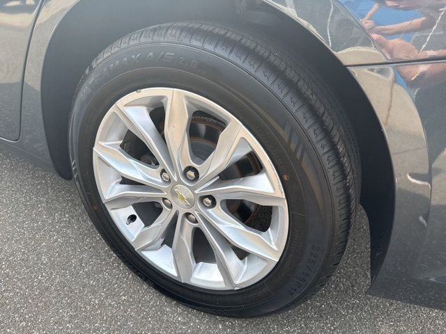 Used 2019 Chevrolet Malibu LT w/ Driver Confidence Package image 9