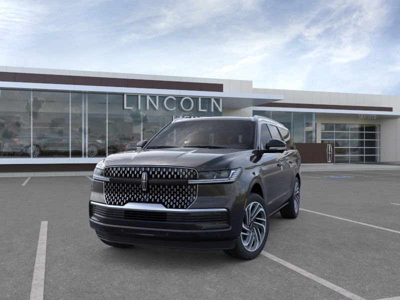 New 2026 Lincoln Navigator L Reserve AWD/4WD image 2
