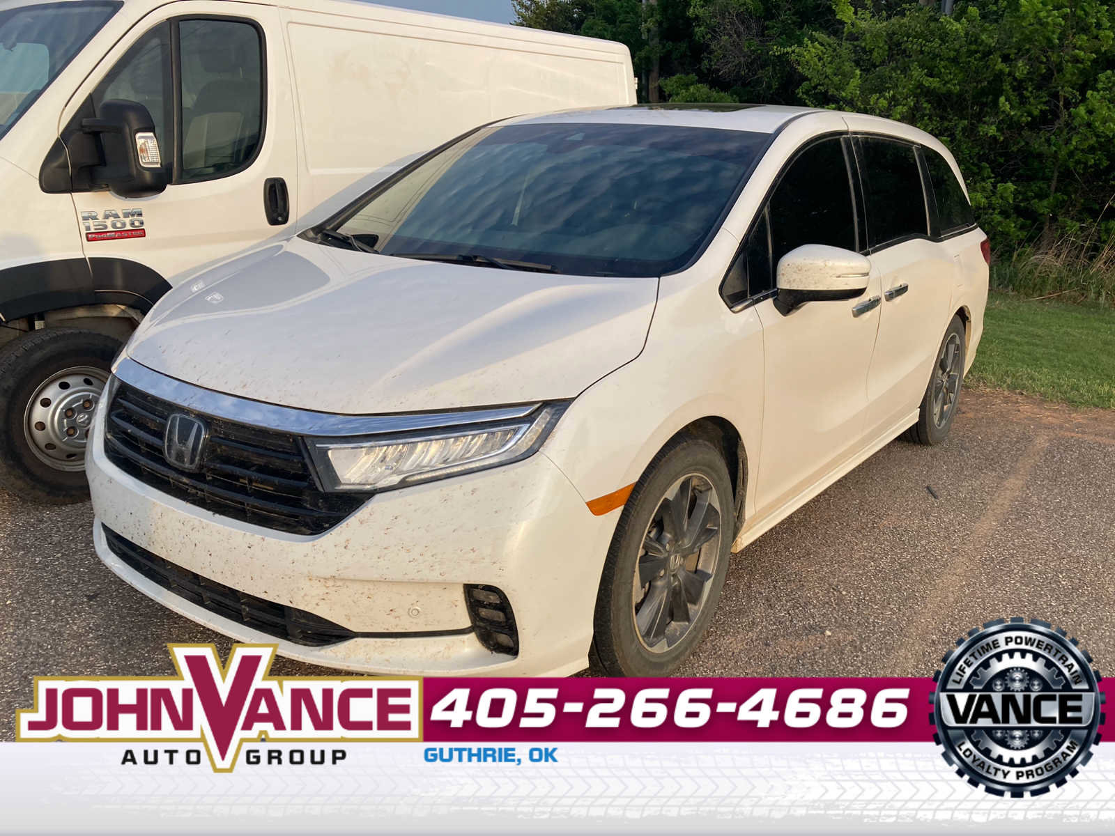 Used 2024 Honda Odyssey Elite image 1