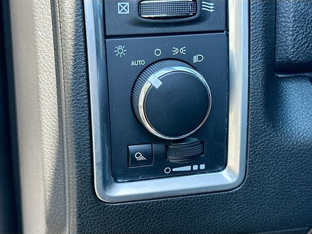 Used 2024 RAM 1500 Classic SLT image 10