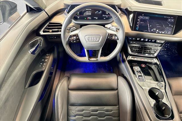 Used 2023 Audi RS e-tron GT w/ Carbon Performance Package AWD/4WD image 19