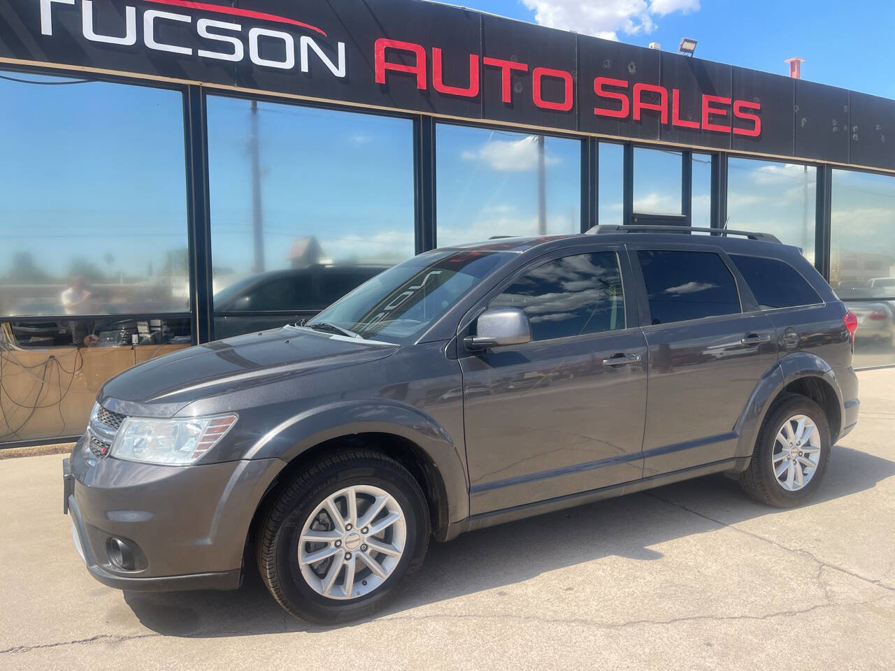 Used 2017 Dodge Journey SXT w/ Comfort/Convenience Group image 3