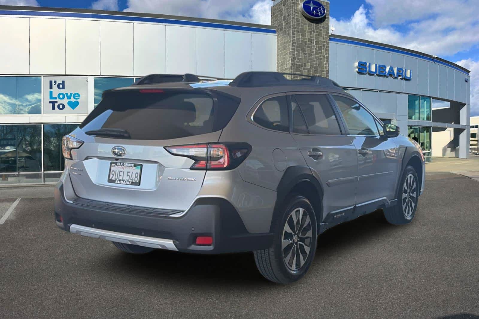 Certified 2025 Subaru Outback Limited AWD/4WD image 2