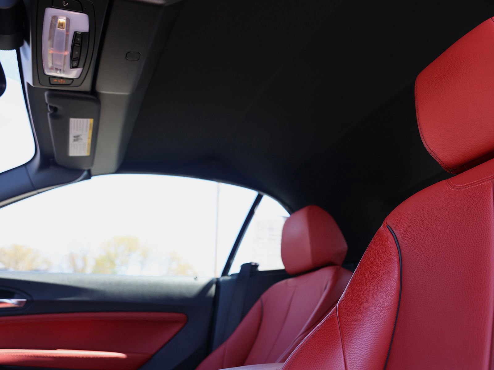 Used 2020 BMW 230i xDrive Convertible w/ Premium Package AWD/4WD image 18