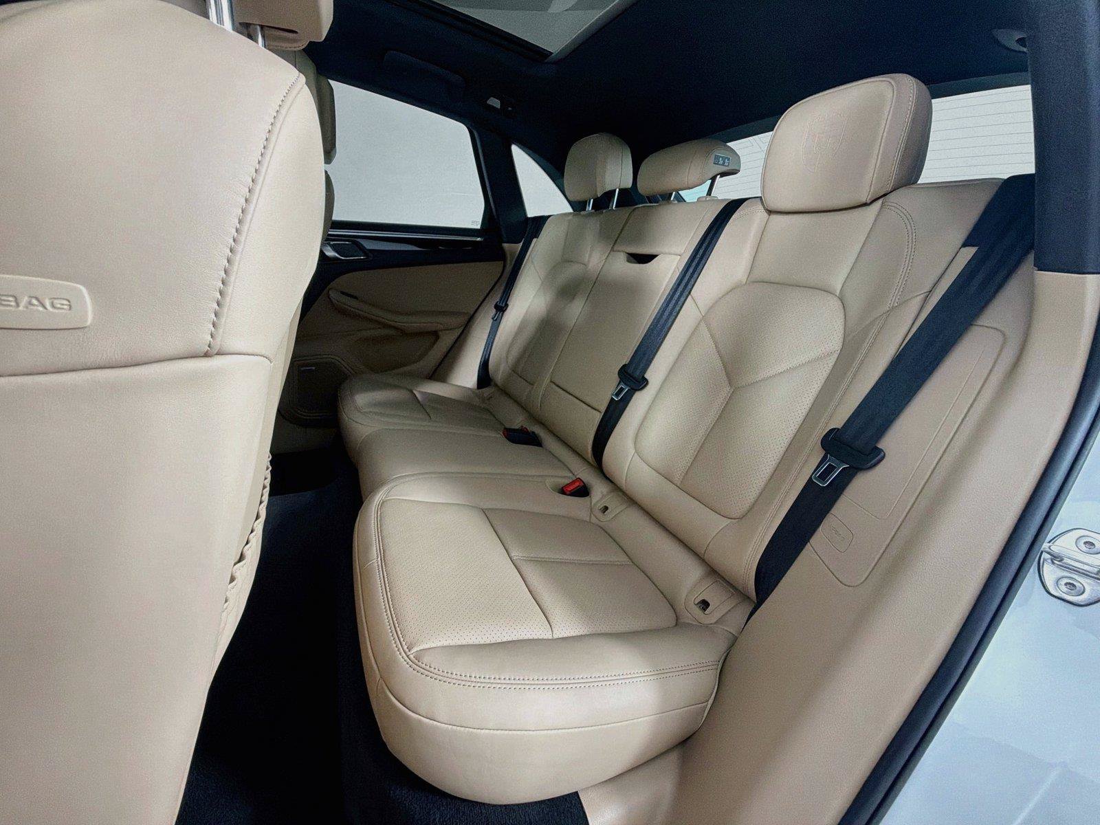 Certified 2026 Porsche Macan Turbo AWD/4WD image 23