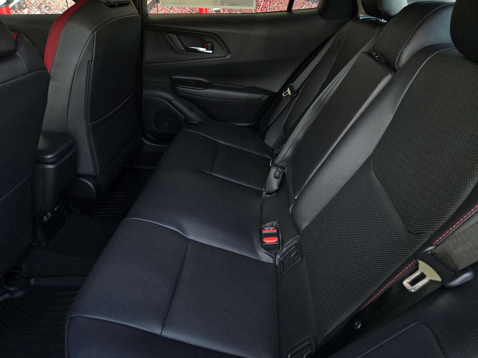 New 2027 Toyota Prius Plug-In Hybrid FWD image 8