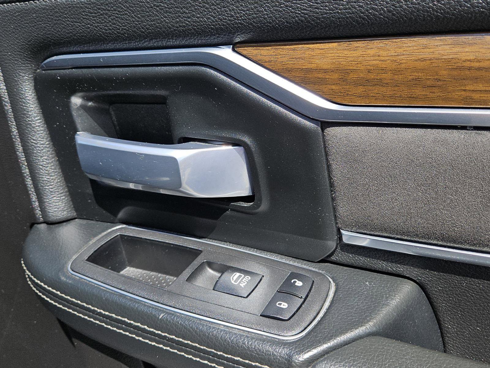 Used 2024 RAM 2500 Laramie w/ Safety Group AWD/4WD image 33